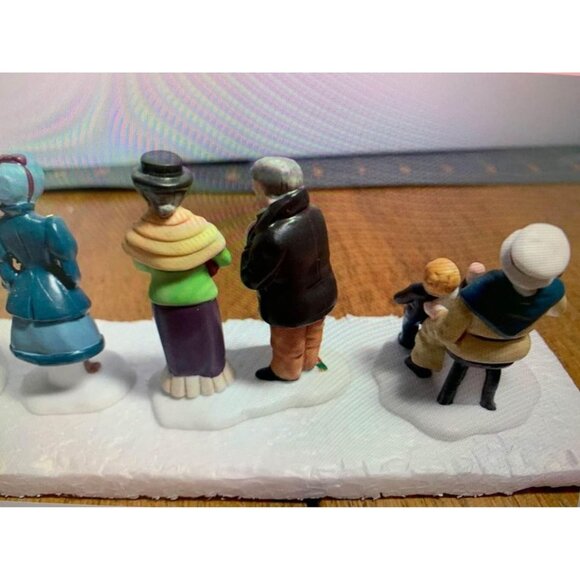 Victorian Christmas Village Figurines Set of 7 Hand-Painted Porcelain Figures on - Picture 5 of 9